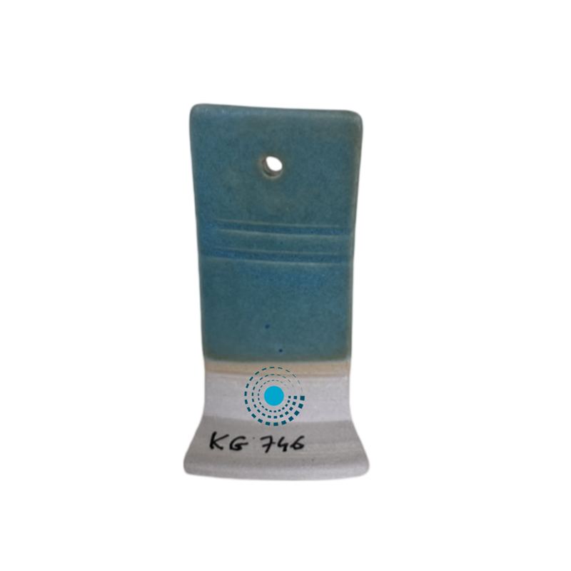 Émail pour grès et porcelaine - KG746 - Riviera Couleur : Vert turquoise mat en fine épaisseur et devient plus foncé en couche épaisse. Finition : Mate Température d'utilisation : de 1200°C à 1260°C